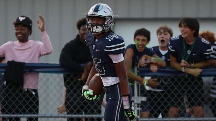 Ohio Wide Receiver Chris Henry Jr. "Wowed" By Notre Dame Offer Ohio Wide Receiver Chris Henry Jr. "Wowed" By Notre Dame Offer