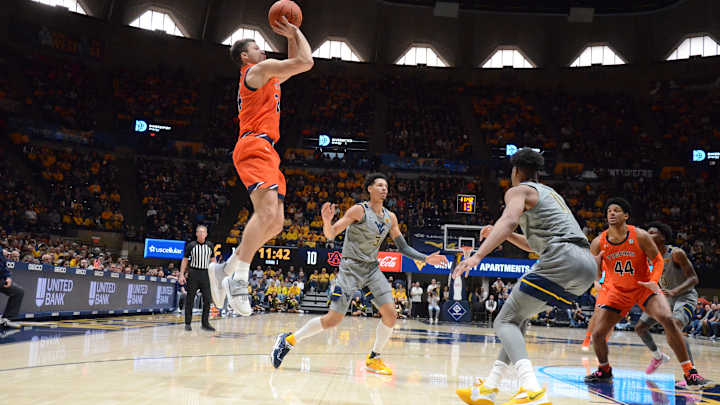 WVU - Auburn First Half Photo Gallery