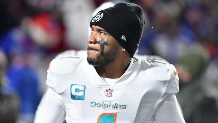 Tua Tagovailoa’s Parents Says QB Will Be Back for 2023 Season