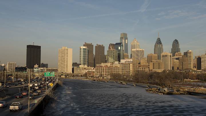 Philadelphia Police Plan to Grease Poles Ahead of Eagles’ NFC Title Game