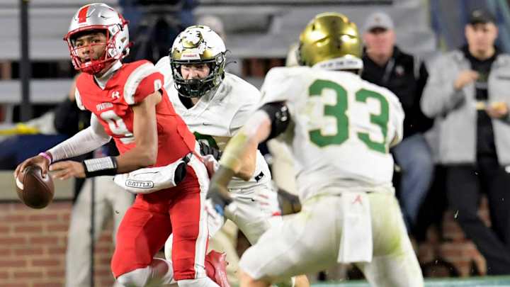 2025 In-State Quarterback K.J. Lacey Receives Offer from Alabama