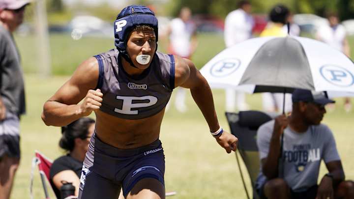 The Top Oregon Football Recruiting Storylines Ahead of National Signing Day The Top Oregon Football Recruiting Storylines Ahead of National Signing Day