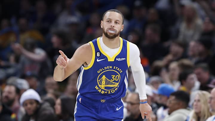 Steph Curry Reacts to Breaking Wilt Chamberlain's Historic Record