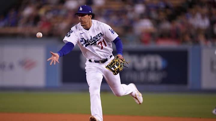 Dodgers Infielder Gets Rave Review from Top Prospect Evaluator