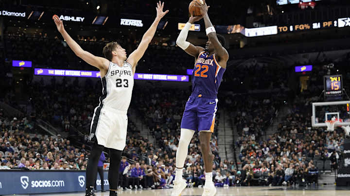 Suns to 'Explore' Chris Paul, Deandre Ayton Trade; Could Mavs Capitalize?