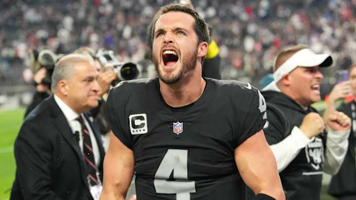 Derek Carr Has Hilarious Reaction to Surprise Pro Bowl Nod Derek Carr Has Hilarious Reaction to Surprise Pro Bowl Nod