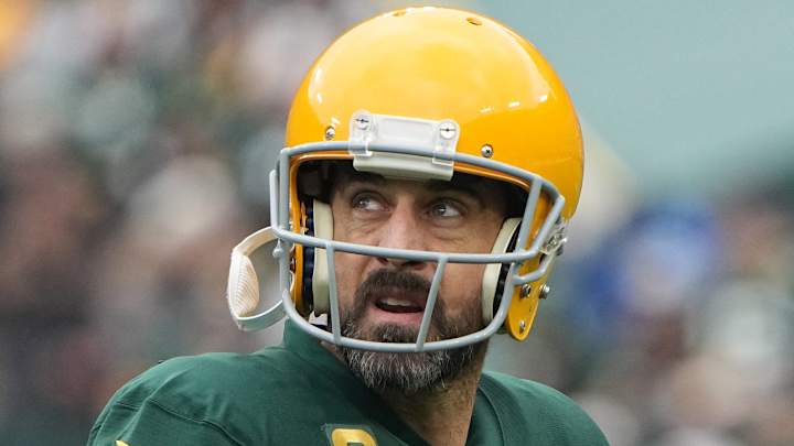 Aaron Rodgers Pointedly Addresses Packers Trade Rumors