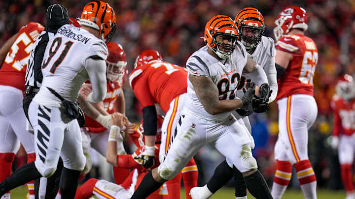 NFL Rules Analyst Gene Steratore Confirms Chiefs Held B.J. Hill On Game-Sealing Play NFL Rules Analyst Gene Steratore Confirms Chiefs Held B.J. Hill On Game-Sealing Play