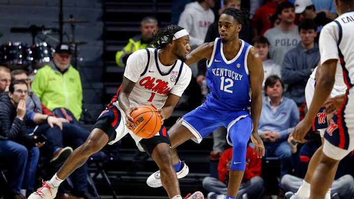 Ole Miss Drops Fourth-Straight Game, Falls to Kentucky at Home
