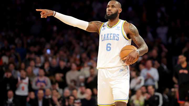 Lakers: Does LeBron James Want To Play Long Enough To Beat All-Time Assist Record?