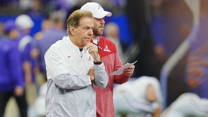 Report: Washington Assistant Turns Down Alabama Opening Report: Washington Assistant Turns Down Alabama Opening