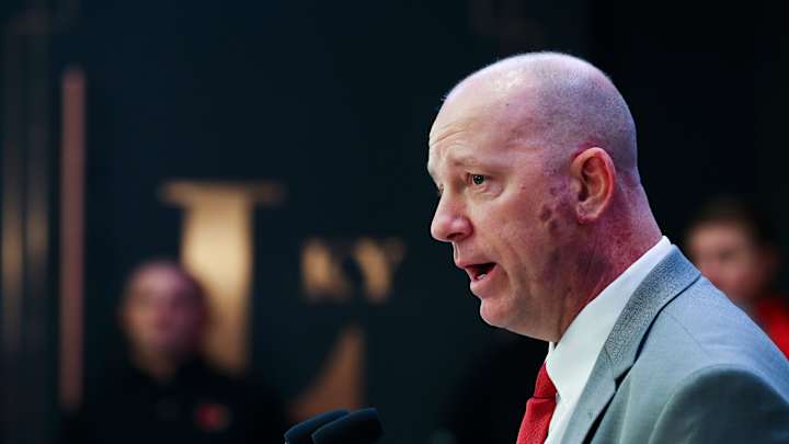 Watch: Jeff Brohm Talks Completion of Coaching Staff, Signing Day Watch: Jeff Brohm Talks Completion of Coaching Staff, Signing Day
