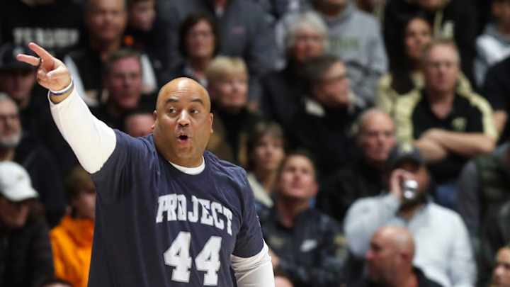 Micah Shrewsberry Makes Return to Mackey Arena, Falls Short Against Top-Ranked Purdue
