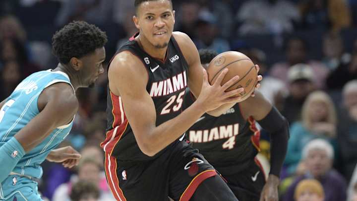 Miami Heat Center Orlando Robinson Out Thursday Against Knicks With Thumb Fracture Miami Heat Center Orlando Robinson Out Thursday Against Knicks With Thumb Fracture