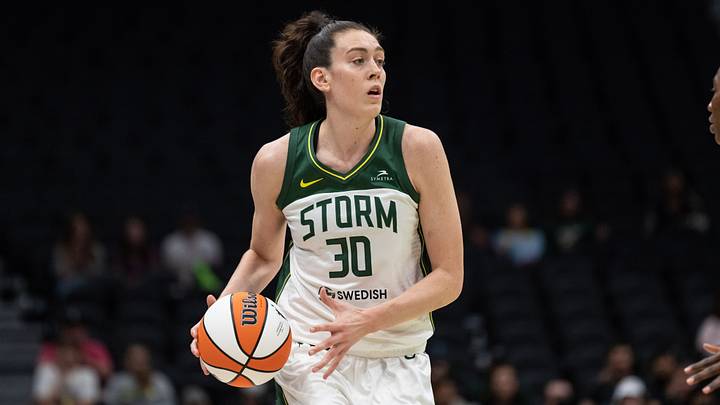SI:AM | Sorting Through WNBA Free Agency SI:AM | Sorting Through WNBA Free Agency