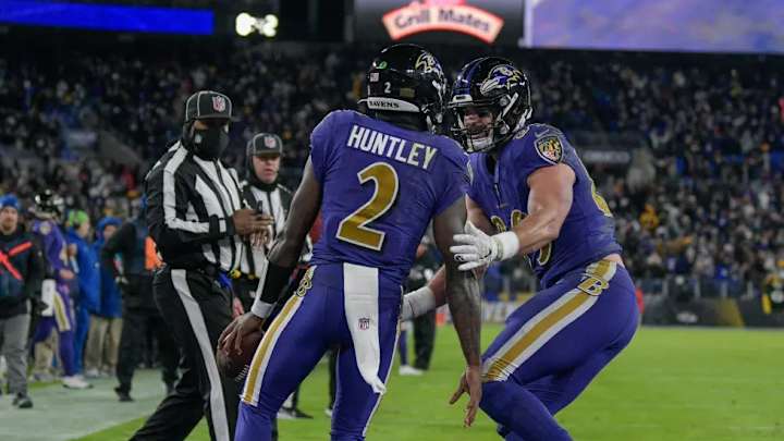 Ravens WATCH: QB Tyler Huntley 'Pro Bowl Games' Passing; 'I Love the Guy! - Mark Andrews