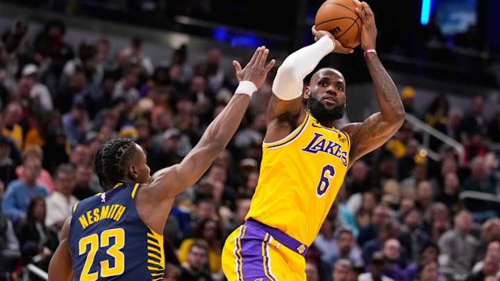 LeBron James Inches Closer to Scoring Record With 26-Point Effort in Win over Pacers