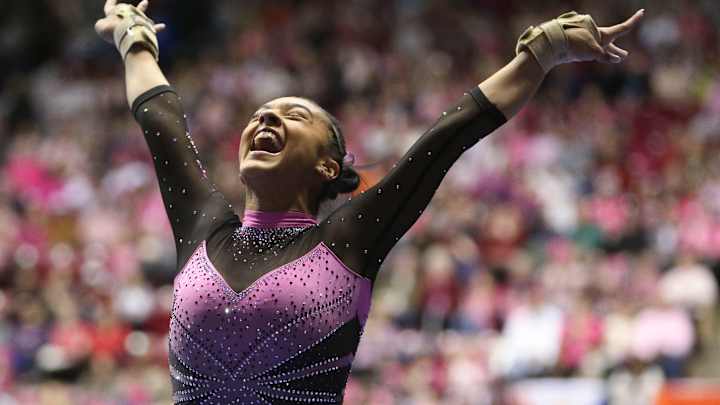 Alabama Comes from Behind with Season Bests on Beam, Floor to Beat Auburn in Power of Pink Alabama Comes from Behind with Season Bests on Beam, Floor to Beat Auburn in Power of Pink