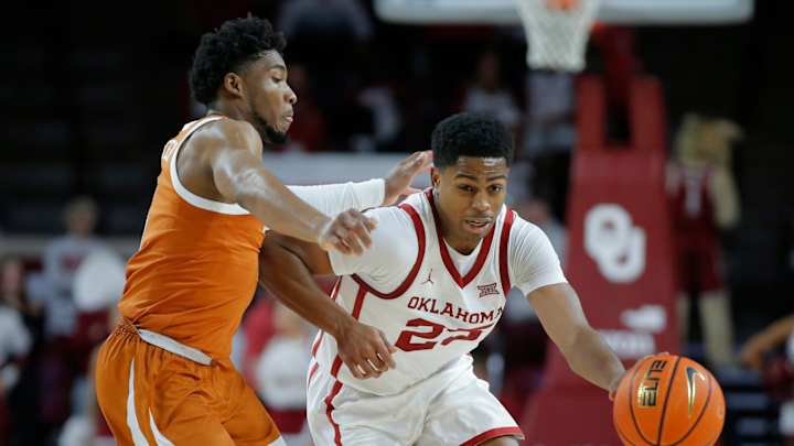 Oklahoma & Texas 'Not Expected' to Leave Big 12 Early