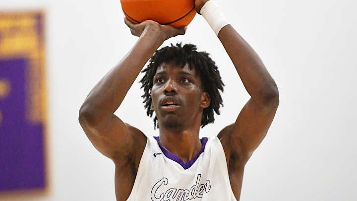 DJ Wagner, Aaron Bradshaw Dominate in Big Blue Introduction: 'Felt Like I Was at Home.'