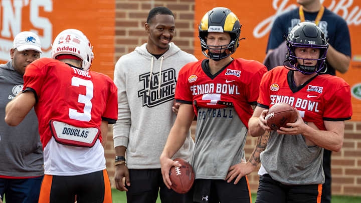 National Analyst Says Hendon Hooker Will Have "Productive" NFL Career National Analyst Says Hendon Hooker Will Have "Productive" NFL Career