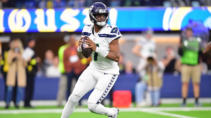 Seahawks Star in Geno Smith Celebrity Softball Game Seahawks Star in Geno Smith Celebrity Softball Game