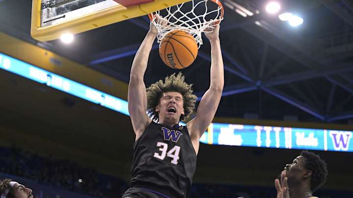 With Too Many Key Guys Seated, Huskies Drop One at USC With Too Many Key Guys Seated, Huskies Drop One at USC