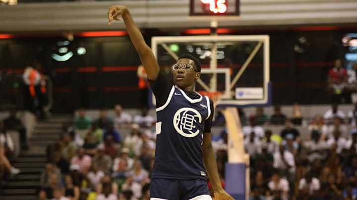 LeBron James Reacts to Son Bryce’s Viral One-Handed Slam