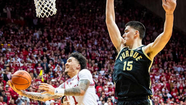 WATCH: Jalen Hood-Schifino Converts Clutch Layup Over Zach Edey WATCH: Jalen Hood-Schifino Converts Clutch Layup Over Zach Edey