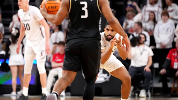 UC Guard David DeJulius Earns Spot On AAC Honor Roll