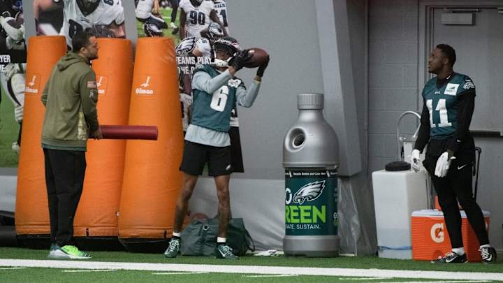 DeVonta Smith Can Join Elite, Hall of Fame Company with Super Bowl Win