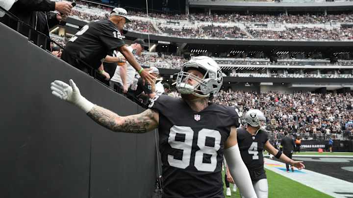 Raiders' DE Crosby on Increased Pressure after Contract Extension