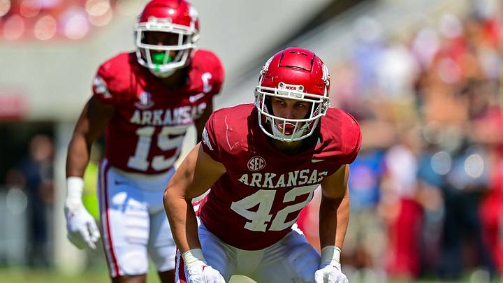 Micah Parsons Helper: Arkansas LB Drew Sanders to Cowboys in New NFL Mock Draft Micah Parsons Helper: Arkansas LB Drew Sanders to Cowboys in New NFL Mock Draft
