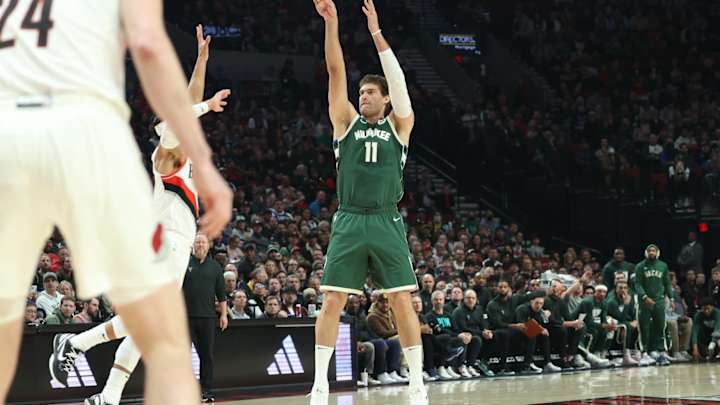 "I have a long way to still go, a long time to still play!" - Brook Lopez earns 15,000 career points in the Milwaukee Bucks’ win over the Portland Trail Blazers "I have a long way to still go, a long time to still play!" - Brook Lopez earns 15,000 career points in the Milwaukee Bucks’ win over the Portland Trail Blazers
