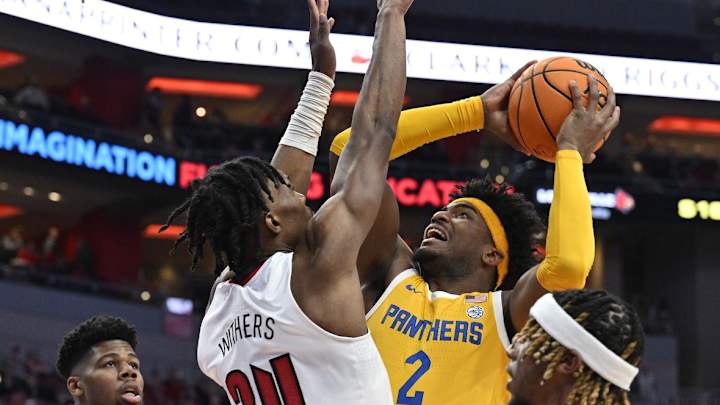 Pitt vs Louisville Live Feed: Panthers Cruise to Historic Win