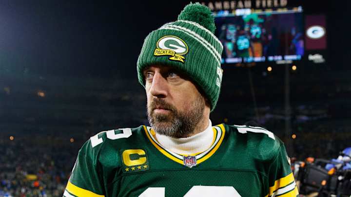 NFL Fans Had Lots of Jokes About Aaron Rodgers' Upcoming 'Darkness Retreat'