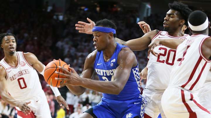 Kentucky, Arkansas Enter Tilt in Lexington as Projected Double-Digit Seeds in NCAA Tourney