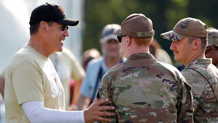 Commanders Coach Ron Rivera Receives 2022 Salute to Service Award Presented by USAA