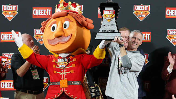 Mike Norvell signs contract extension with Florida State through 2029 Mike Norvell signs contract extension with Florida State through 2029