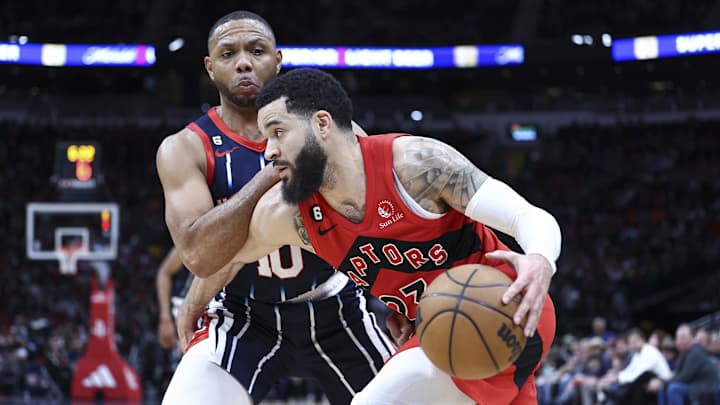 Lakers Rumors: NBA Insider Thinks LA Should 'Do Whatever it Takes' to Get This Veteran Scorer