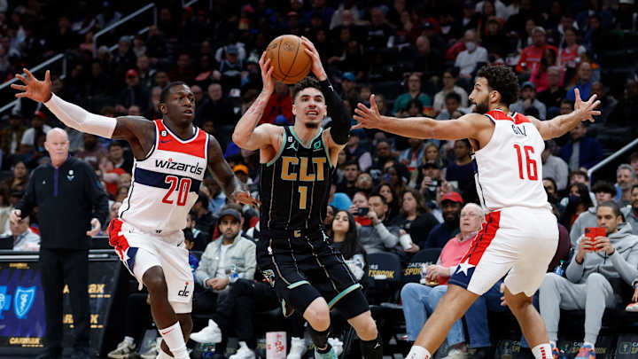 Porzingis Explodes to Lead Wizards past Hornets 118-104