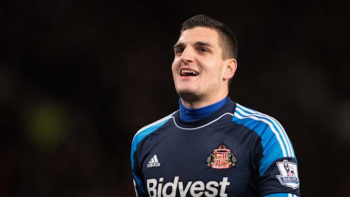 Played for both: Former Sunderland and Reading goalkeeper Vito Mannone Played for both: Former Sunderland and Reading goalkeeper Vito Mannone