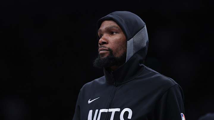 First Look at Kevin Durant in Suns Practice