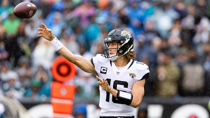 Jaguars’ Trevor Lawrence Weighs In on Chiefs-Eagles Super Bowl LVII Matchup