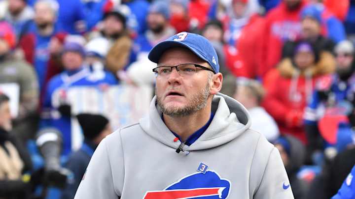 Bills Athletic Trainer Denny Kellington Received MVP Vote for Damar Hamlin Efforts