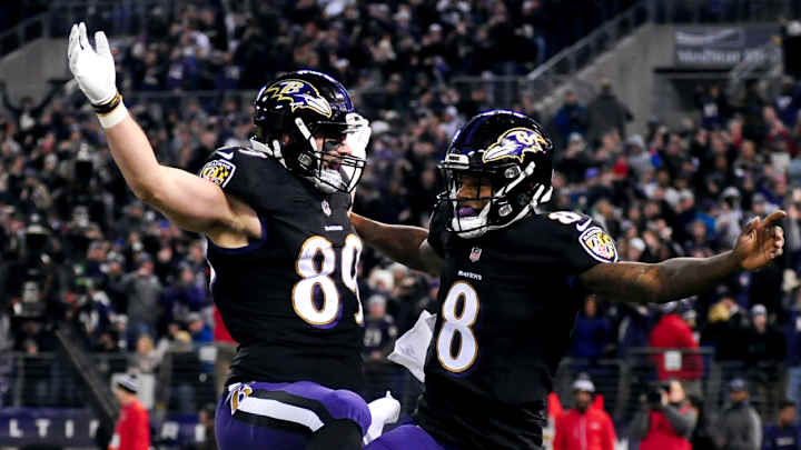 Mark Andrews Says Lamar Jackson Deserves Bigger Deal Than Aaron Rodgers