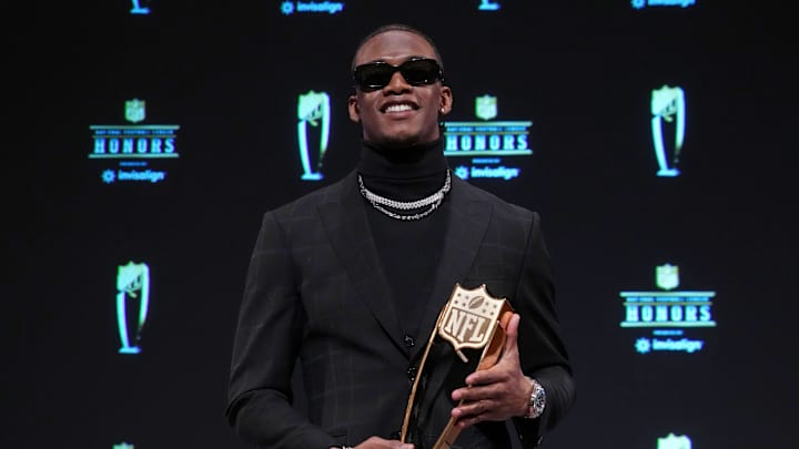 Former Ohio State WR Garrett Wilson Wins Offensive Rookie Of The Year Former Ohio State WR Garrett Wilson Wins Offensive Rookie Of The Year