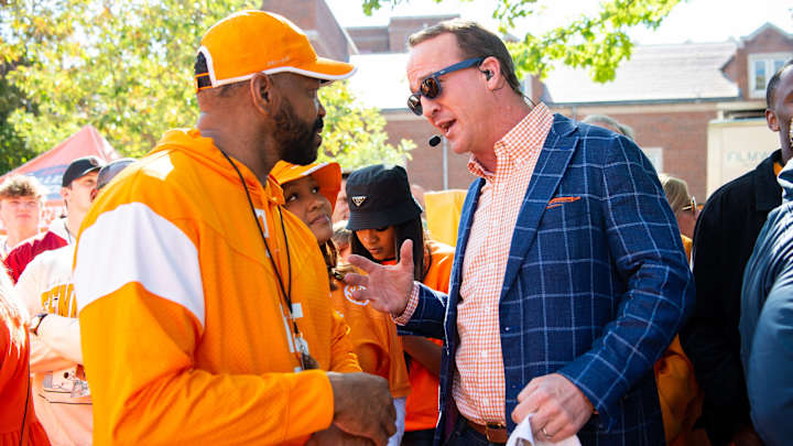 WATCH: Peyton Manning Praises Hendon Hooker, Foresees Big Success WATCH: Peyton Manning Praises Hendon Hooker, Foresees Big Success