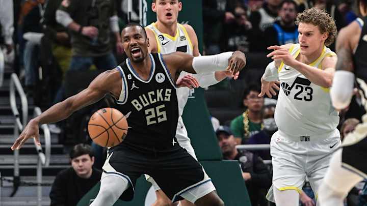 Sixers: 3 Names to Keep an Eye on as Buyout Market Forms