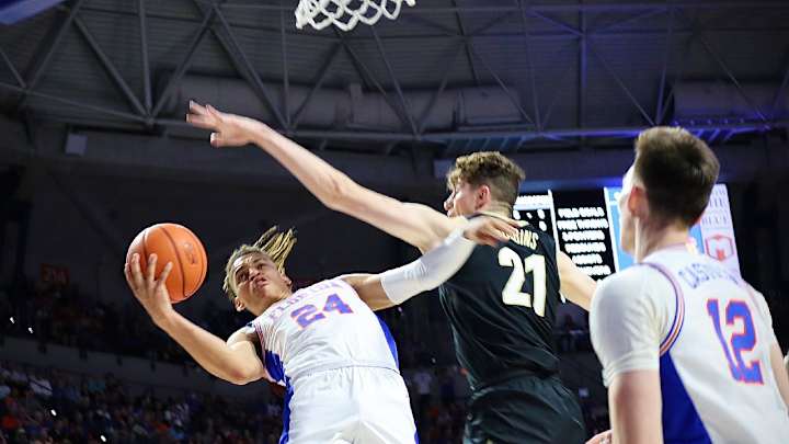 Florida Gators Suffer Backbreaking Loss to Vanderbilt, 88-80 Florida Gators Suffer Backbreaking Loss to Vanderbilt, 88-80
